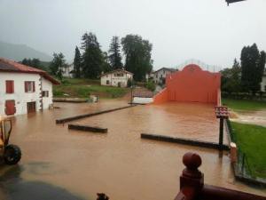 Uholdeak Ipar Euskal Herrian eta Nafarroan, hildako bat izan da Arhantsusin