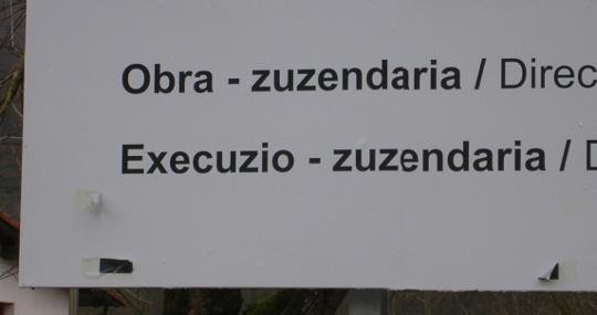 Jaurlaritzakoek "Execuzio" idatzi dute kartel batean Ikaztegietan