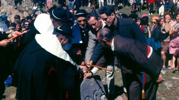 "Hiru behien zerga" ordainduko diete gaur erronkariarrei