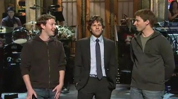 Mark Zuckerberg eta bere pelikulako aktorea nola elkartu ziren lehen aldiz