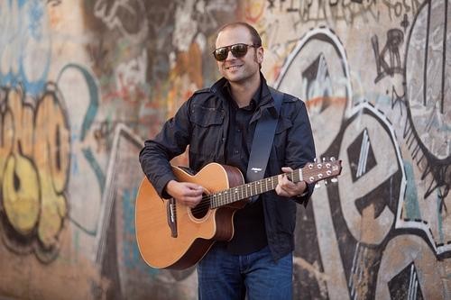 Antton Aranburu izango da gaur Kafe Toreron