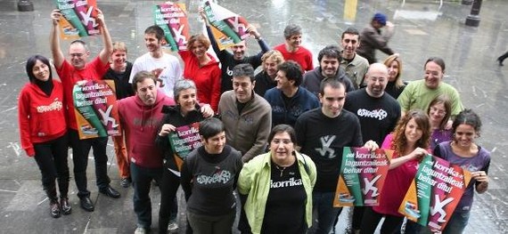 Korrikak 12 euro emango duten laguntzaileak eskatu ditu