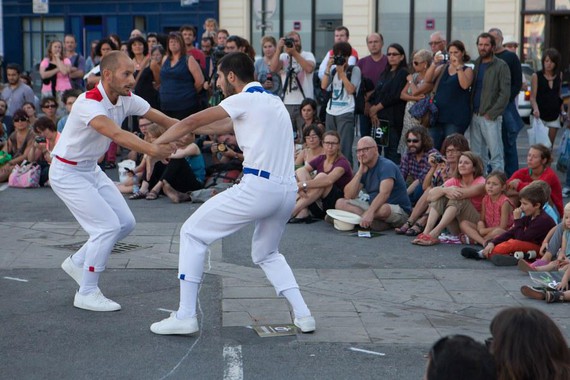 60 jaialdi diru-laguntzarik gabe utzi ditu Eusko Jaurlaritzak