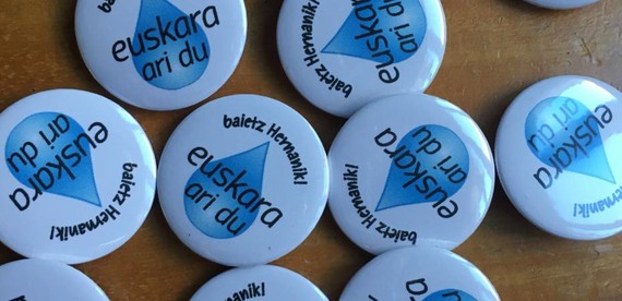 Euskara ari du 2018, Baietz Hernanik!