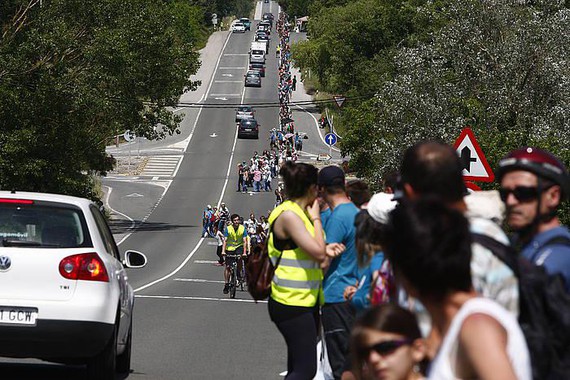 Abuztuaren laburpena, Angel Erroren prosan