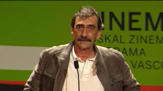 Juanba Berasategi zinegilea hil da