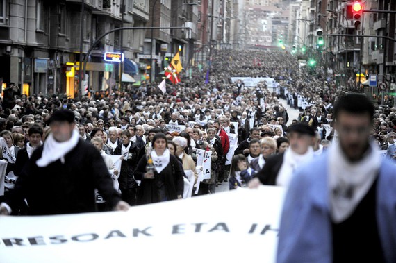 EPPK-rekin elkarrizketa, Mikel Albisu eta Marixol Iparragirreren bitartez