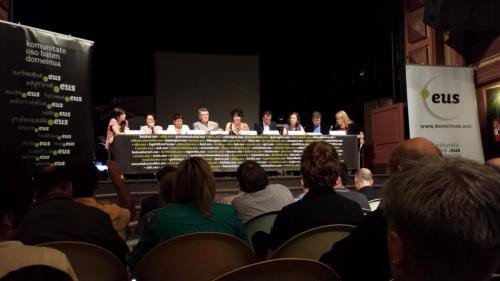 EuskalHerrianEuskaraz.EUS: euskaldunok euskaraz gara sarean