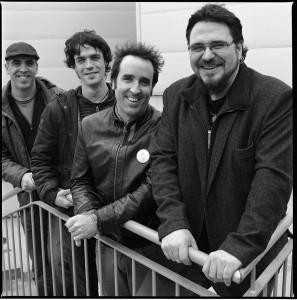 Pettiren disko berriaren aurrerapen kantua