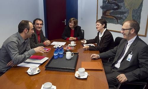 Herri ekimeneko euskal hedabideek diagnostikoa aurkeztu diote Jaurlaritzari