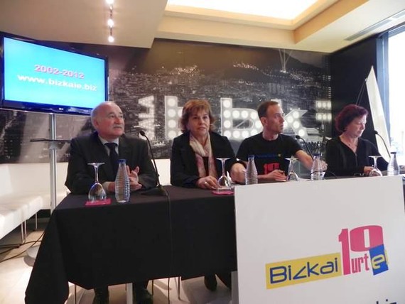 Bizkaie!-k 10 urte, eta aurrera egiteko indarrez