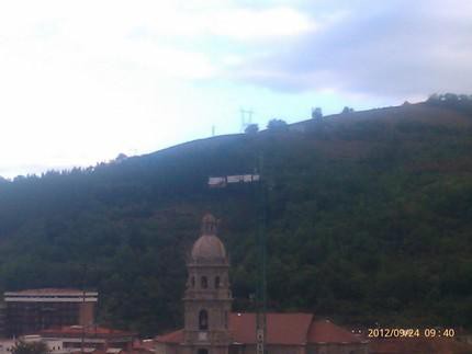 Pertsona bat garabira igota (Bergara)