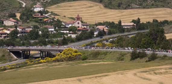 Gure Esku Dago eta pasadizo bi