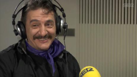 Evaristo: "Euskaldunak armadarik gabe geratu diren honetan, 'a por ellos!' ari dira"