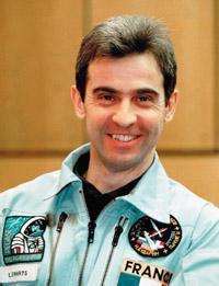 Léopold Eiharts: "Txikitako ametsa nuen astronauta izatea"