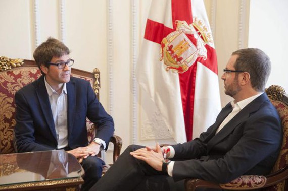 Urtaran (EAJ) izango da Gasteizko alkate, ez Maroto (PP)