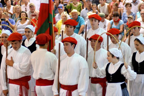 Bere folkloreaz lotsatzen den herria izango da aurten Smithsonian Folklife jaialdian