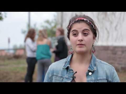 Seaskako ikasle euskaldunek, zergatik ez dute euskaraz ikasten jarraitzen?