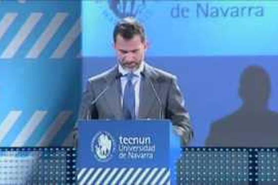 Felipe Borboikoa Donostian, euskaraz esaldi bat zuen esateko eta lotsagarri gelditu zen