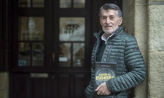 'Asedio al euskera', Torrealdairen salaketa liburu berria