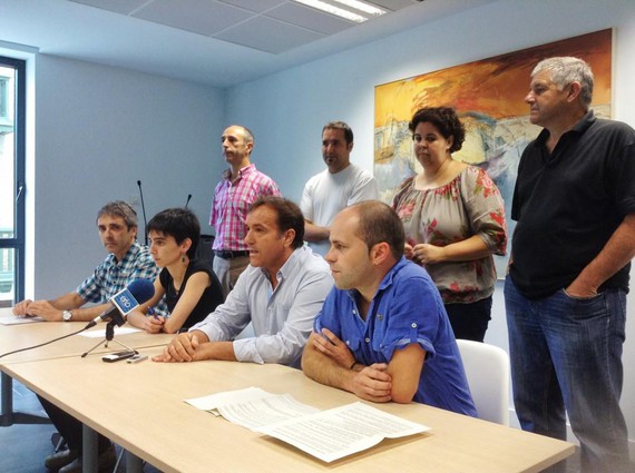 "Zarauzko Udala irailetik aurrera euskara hutsean ariko da herritarrekin, gazteleraz ere aritu nahi dutenen errolda eginda"