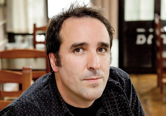 "Internetekin, industria ez da beharrezkoa musikarentzat"