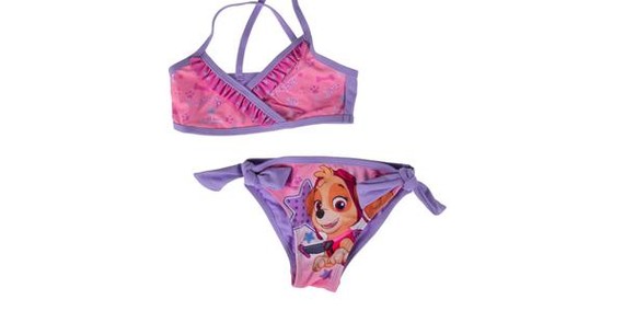 "5 urteko alabari ez diot bikiniaren goiko zatia erosi nahi"