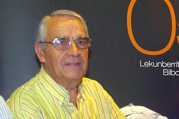 Jon Lopategi bertsolari txapelduna hil da