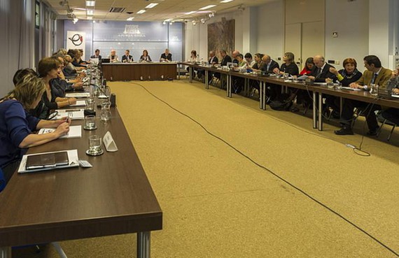 EJren aurrekontuetan pisu kuantitabioa galduko du euskarak