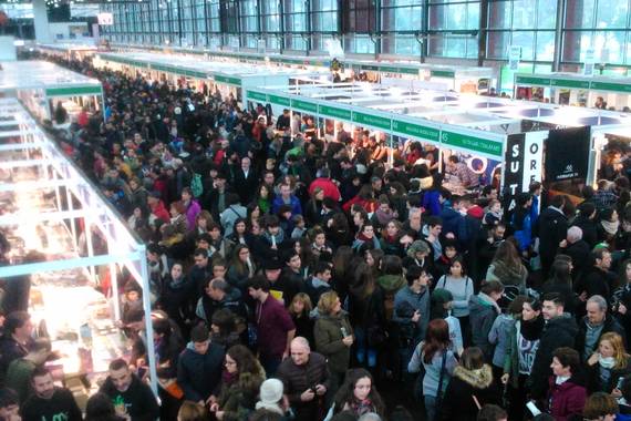 Gaztelaniazko liburu salmenta gora (+%16.7), euskarazkoena behera (-%5.2)