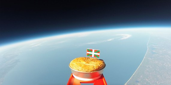 Angelutik jaurtitako euskal pastiza espaziora iritsi da