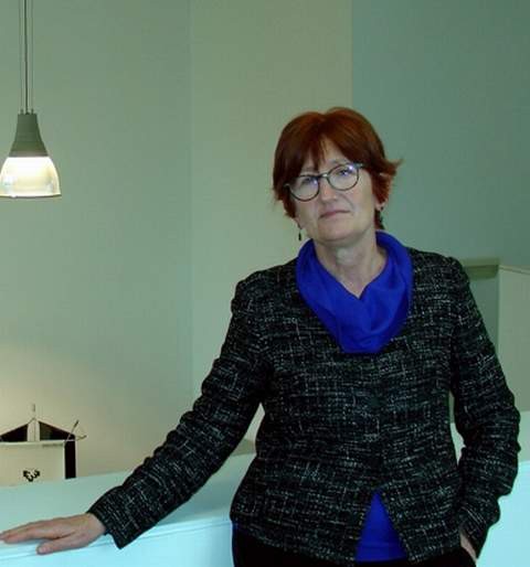 Itziar Idiazabal: 'Hizkuntza txikien alde eginda, gizarteak balio ekonomikoak gehiago garatzeko aukerea dau'