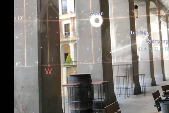 Eguzki eklipserako lehenbailehen prestatzeko: instalatu Stellarium