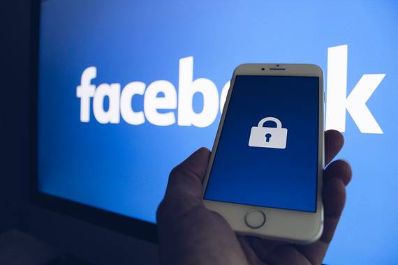 Nola jakin ea Facebookeko zure argazkiak edonoren esku geratu diren