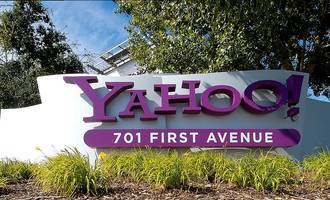 Yahoo desagertu da, Verizonek erosita