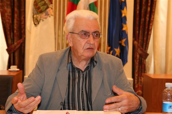 Piarres Charritton euskaltzaina hil da