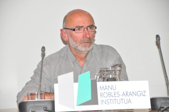 Mixel Berhocoirigoin: "Burujabetza behetik gora eraikitzen da"